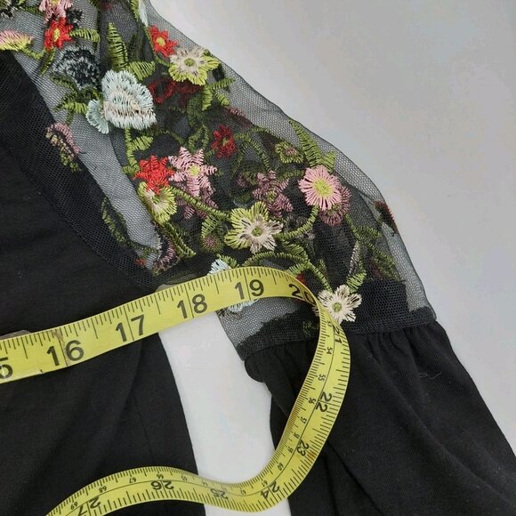 Milan Kiss Women's Shirt Size XL Black Top Embroidered Mesh Sleeve - Picture 5 of 9